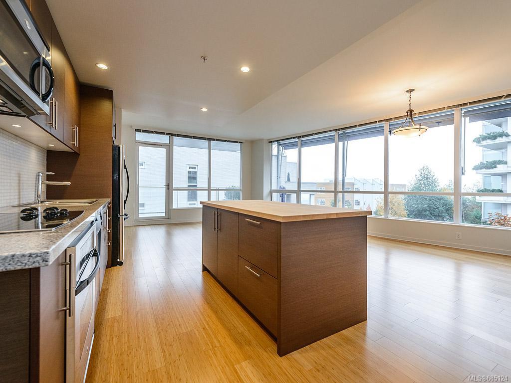 207-399 Tyee Rd