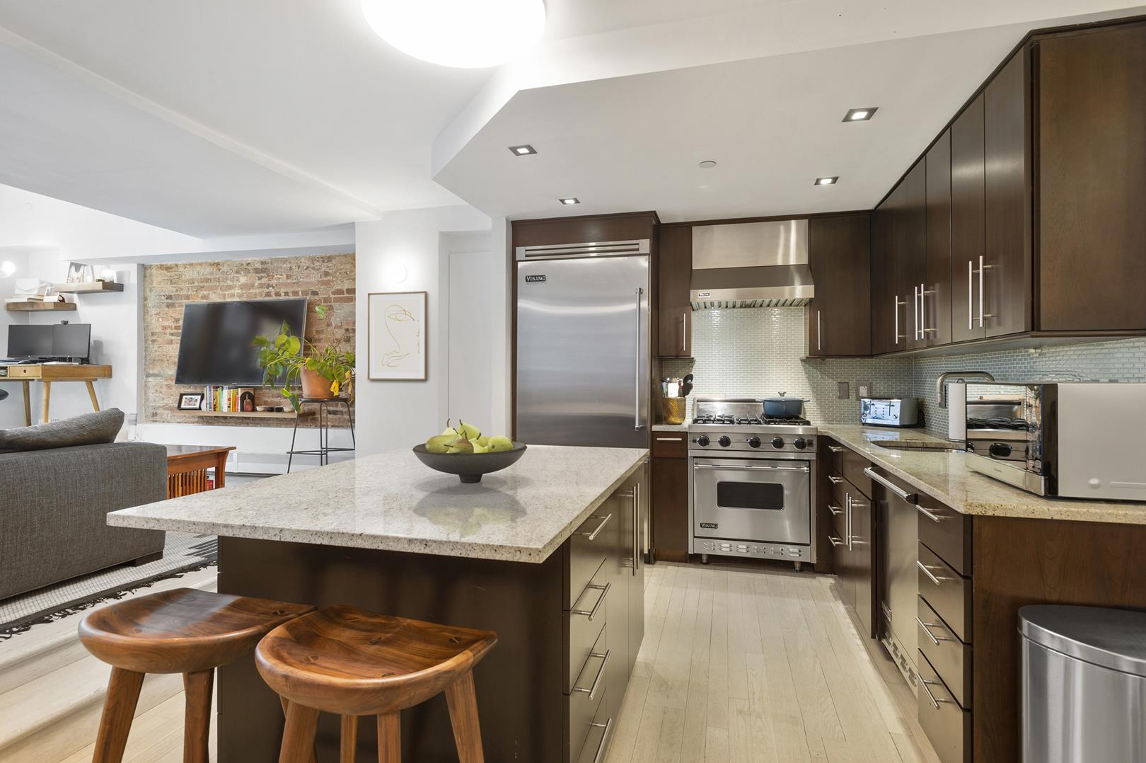 88 Jane Street, Apt 1-RW