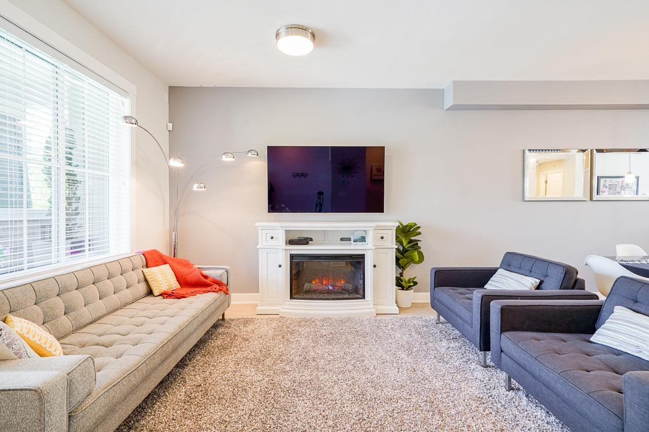 21-2138 Salisbury Ave