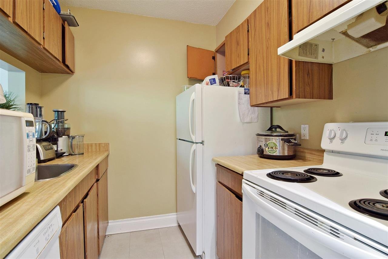 205-9300 Parksville Dr