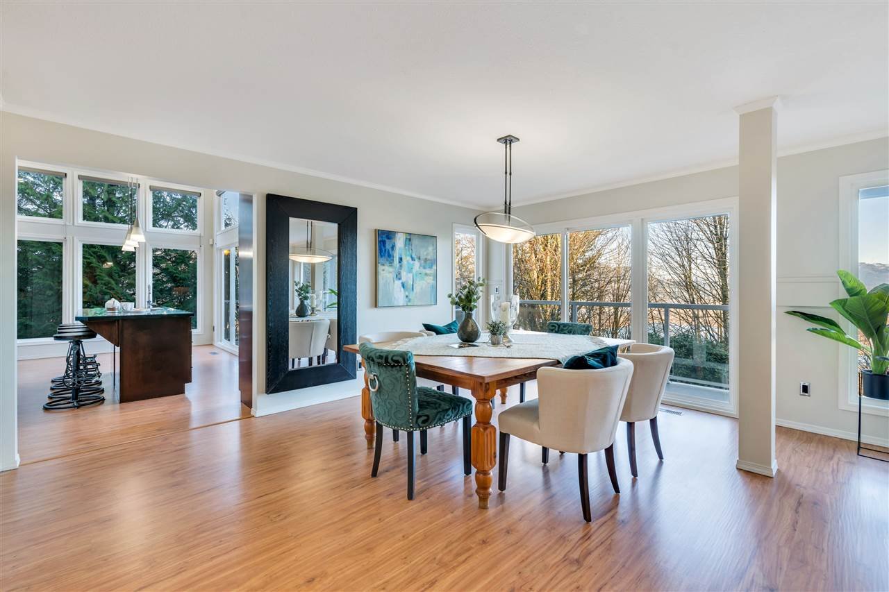 8673 Grand View Dr