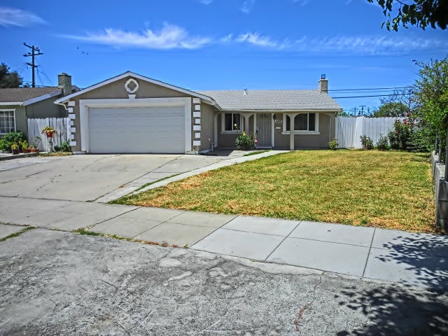 1949 Naples Dr