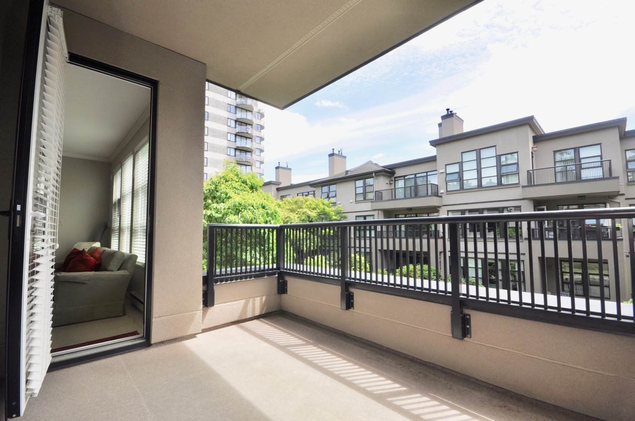 208-3760 W 6th Avenue, Vancouver