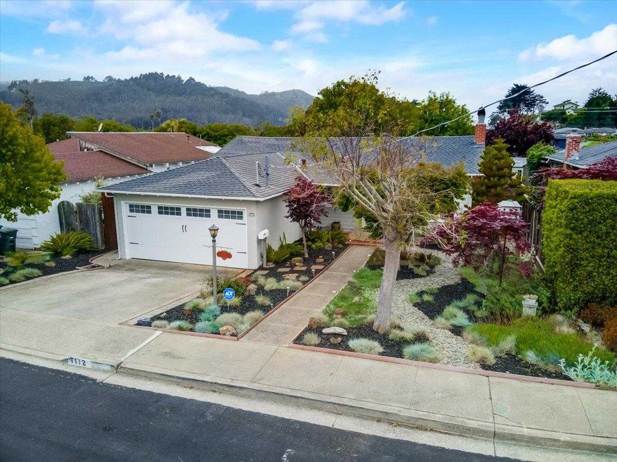 1112 Escalero AVE