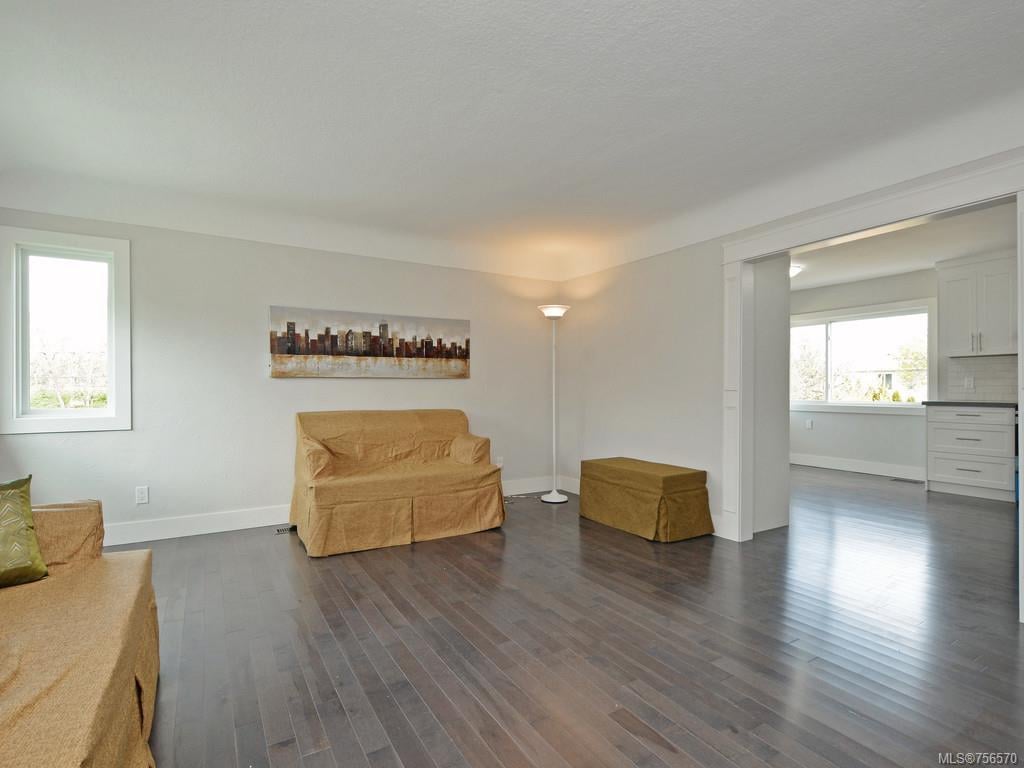 1212 Pearce Cres