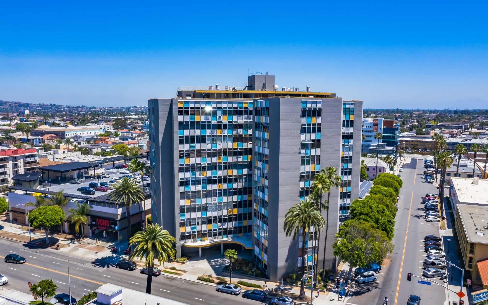 100 Atlantic Avenue Unit: 915