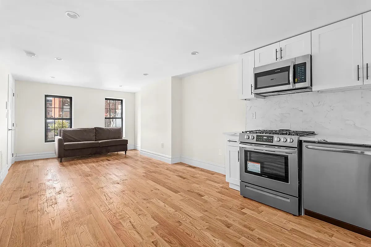 182 Cornelia Street Unit: 1