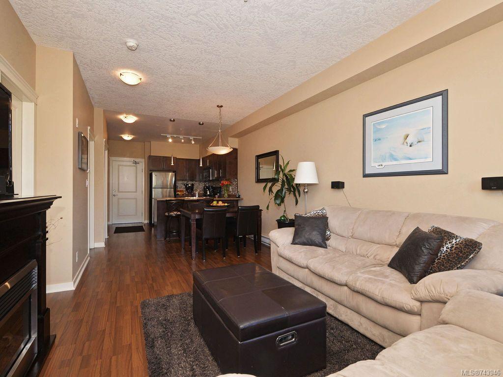 210-2220 SOOKE Rd, Colwood