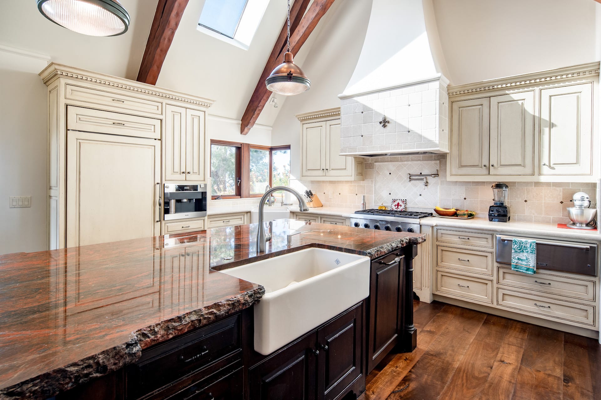 Stunning Peninsula Views - 309 Mt Devon Road