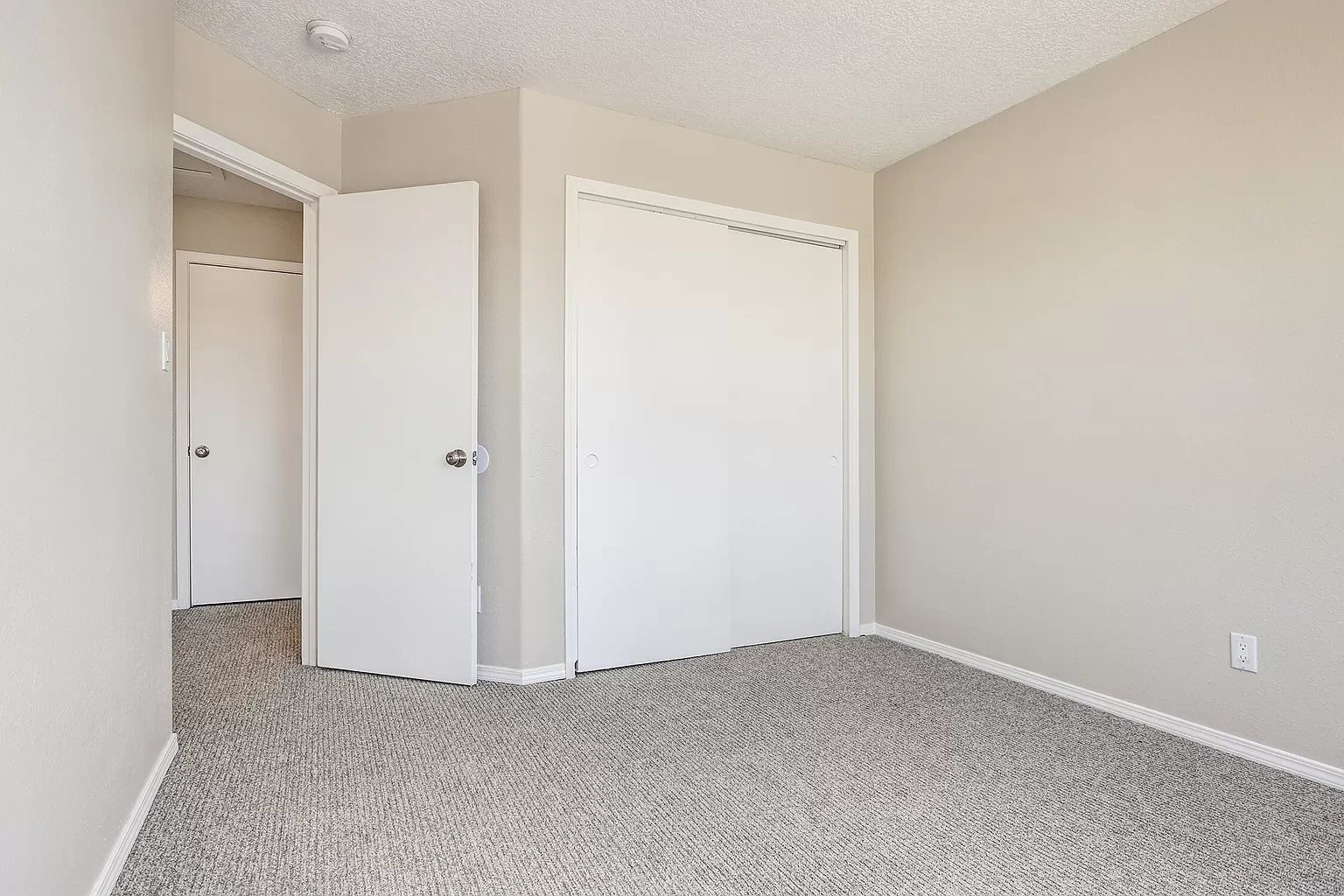 33 Violeta Place Los Lunas