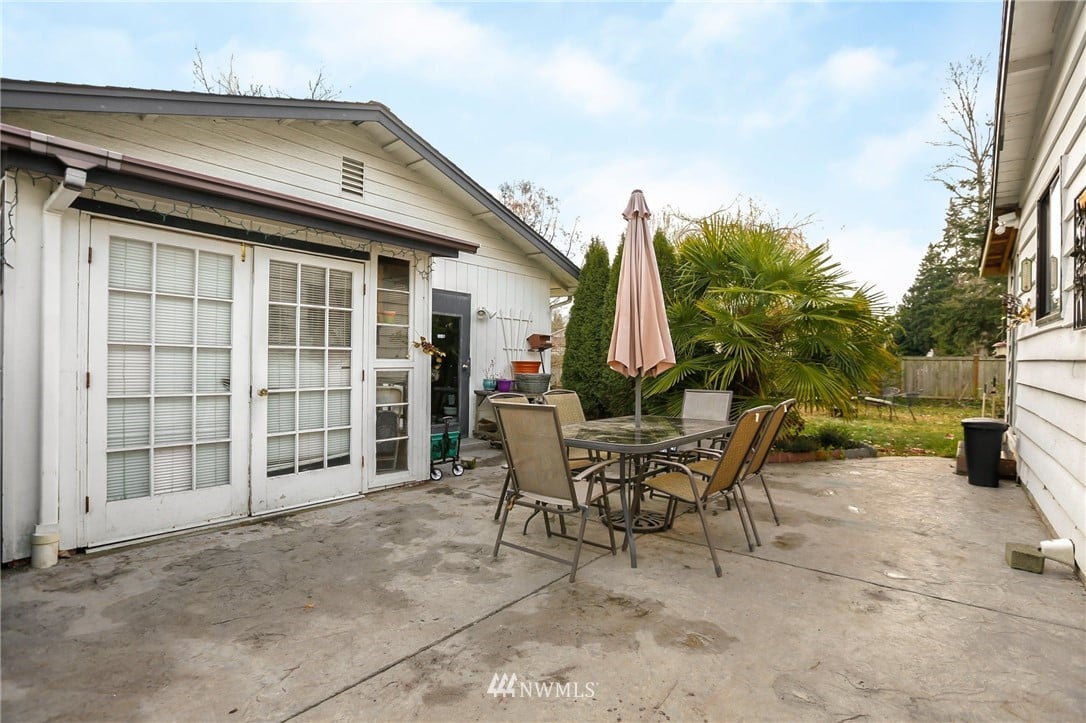 724 Center Rd