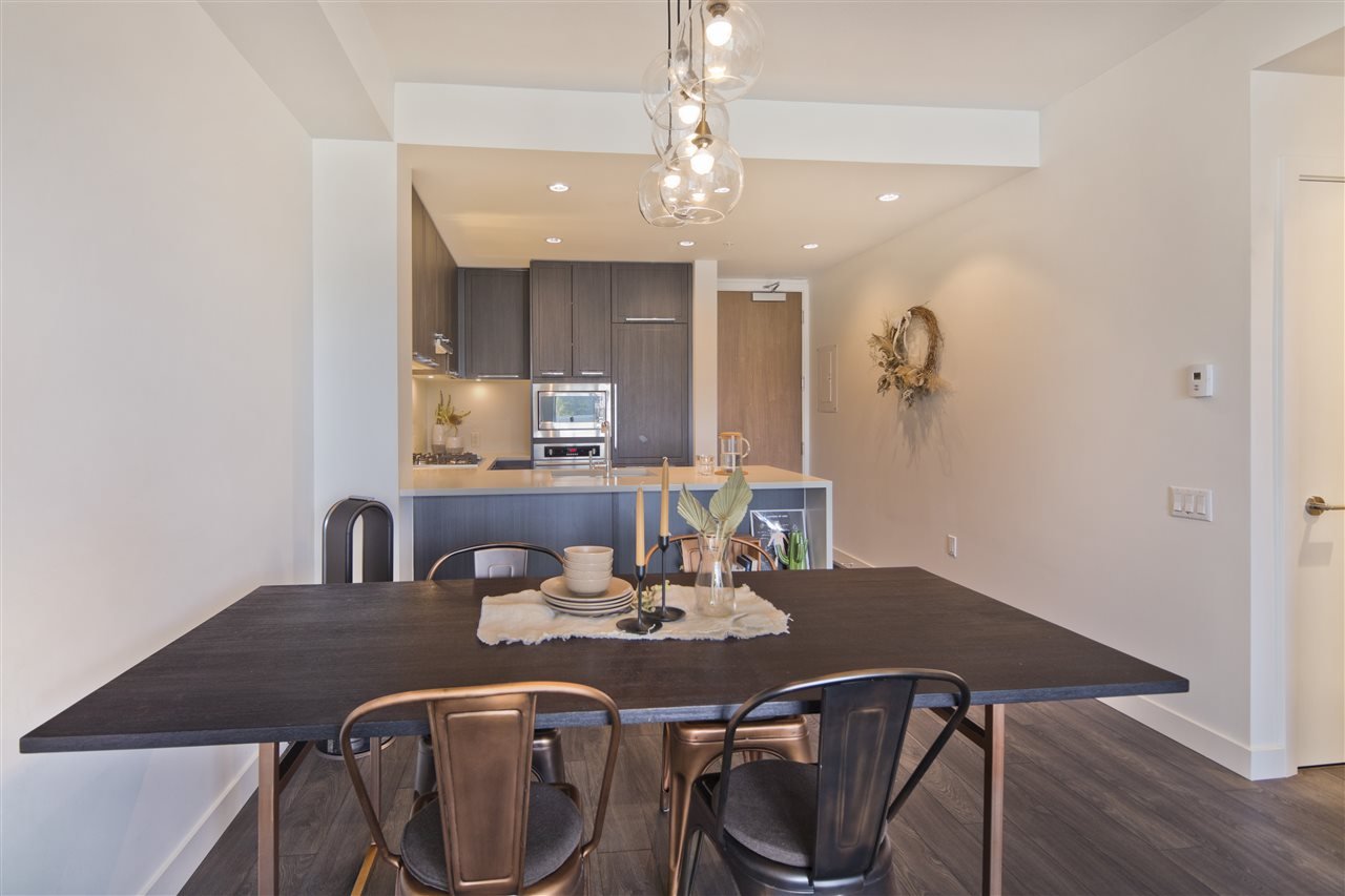 501-6633 Cambie St
