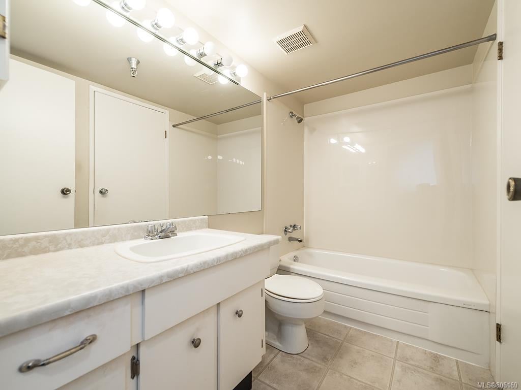 208-71 Gorge Rd