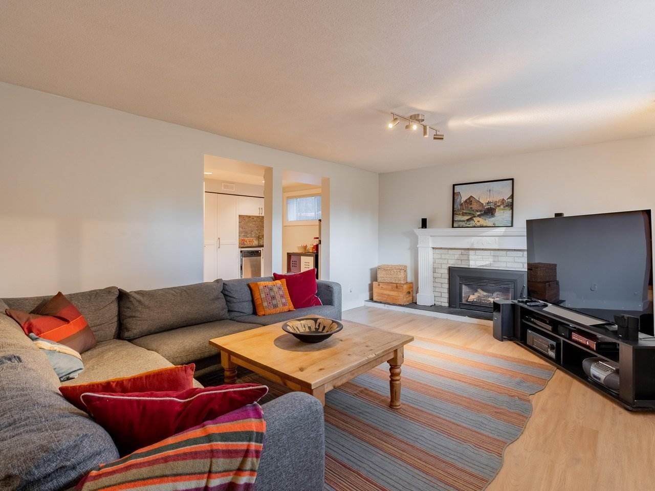 480 W Kings Rd