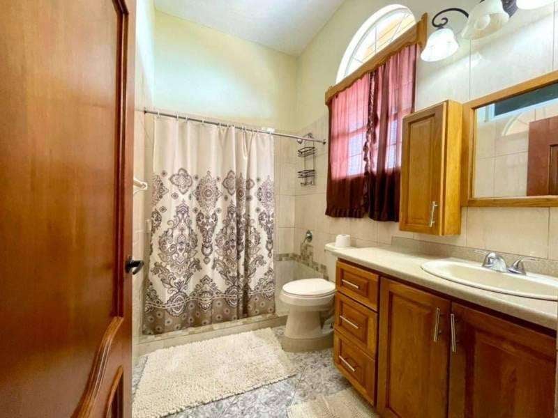 421 Hodges Creek 2 Bedroom Apartment