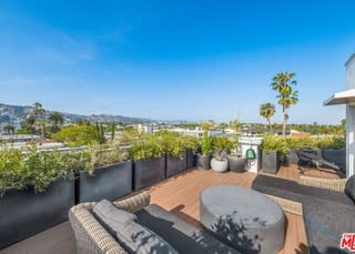 507 Orlando Ave, Unit 301