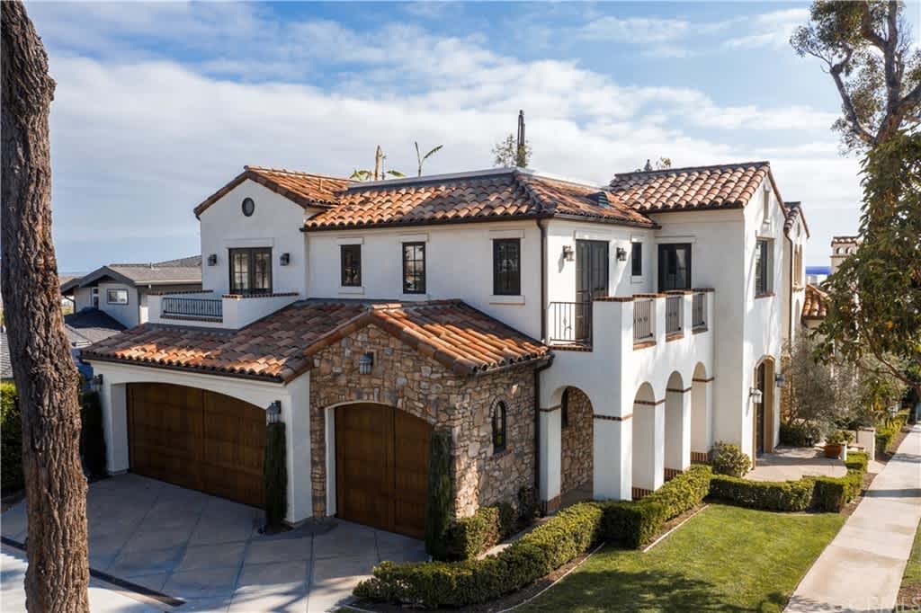 430 Poppy Ave