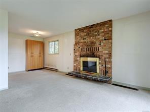 1115 Rolmar Cres