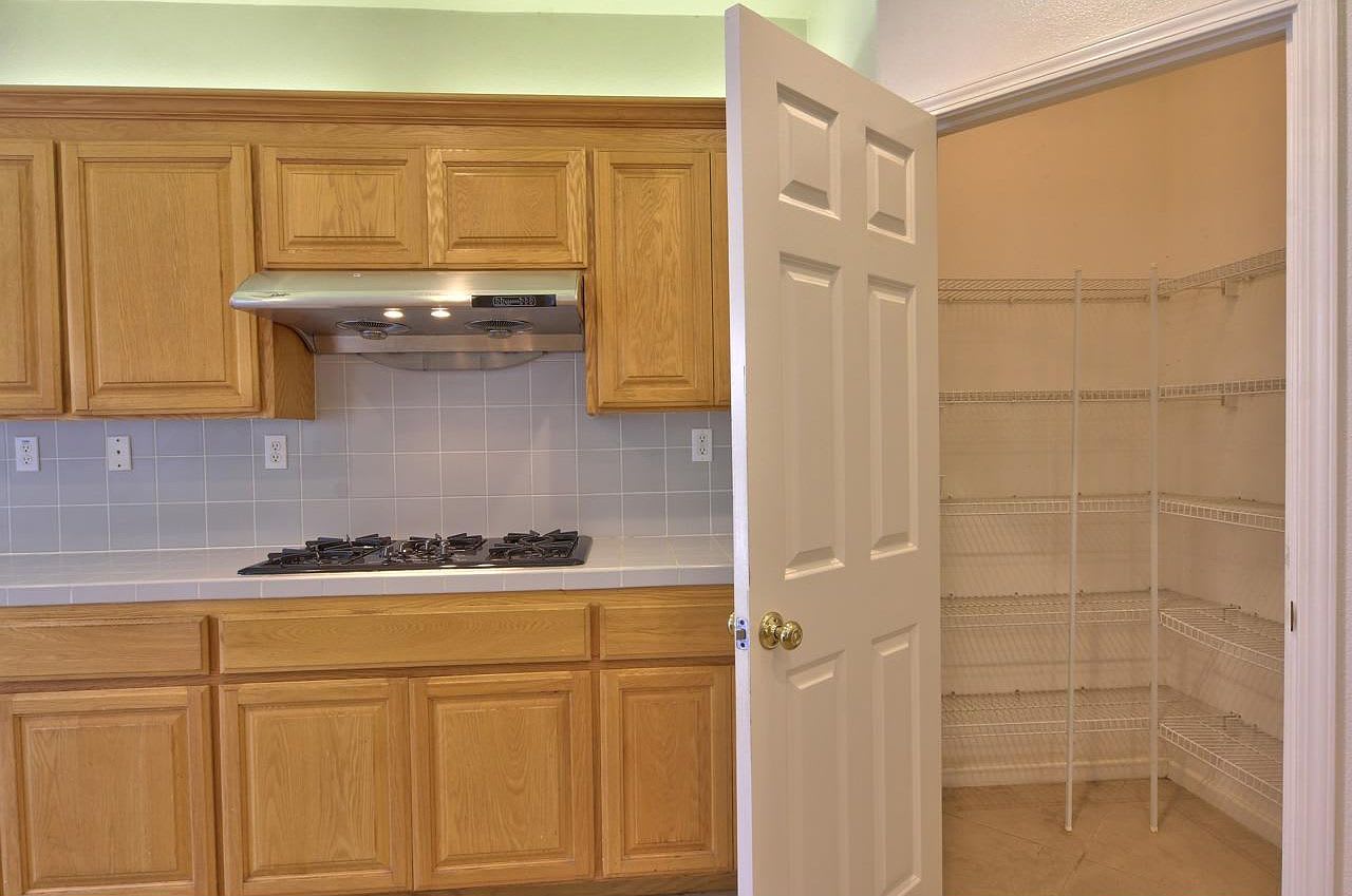 13 Wimbledon Cir