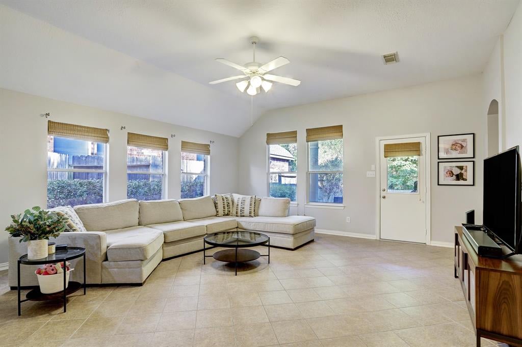 11314 N Creekwood Hills Ln