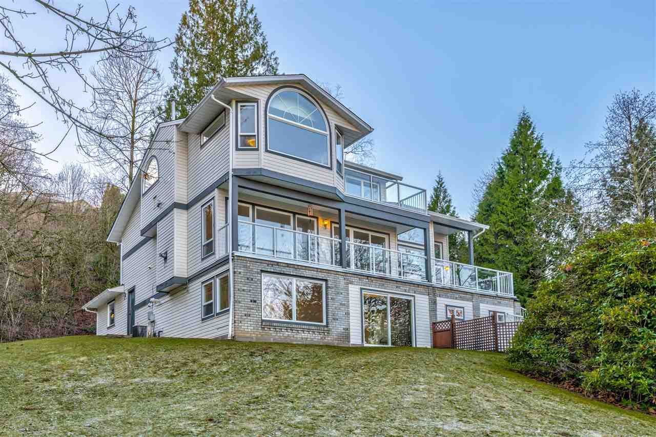8673 Grand View Dr