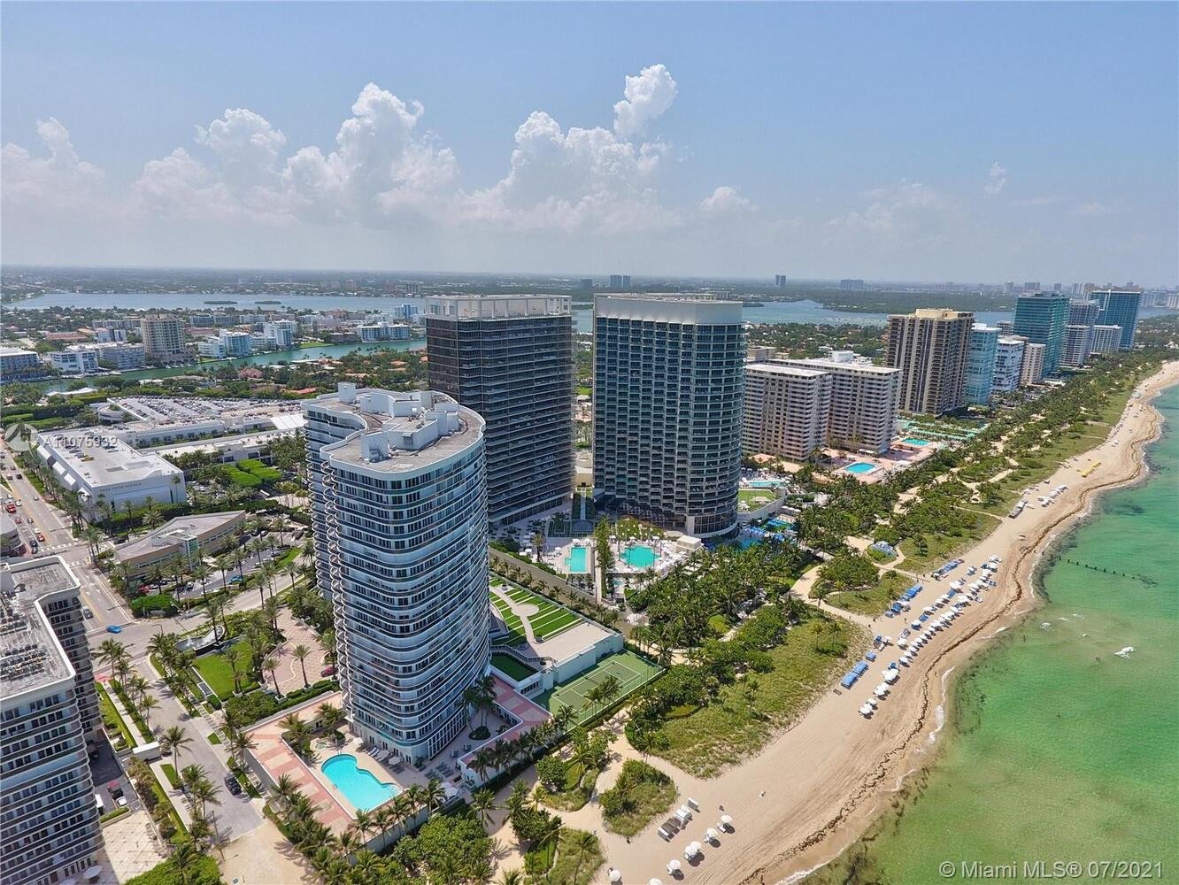 9601 Collins Ave, #505