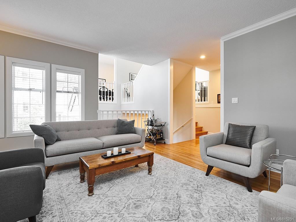 5-1027 Belmont Ave