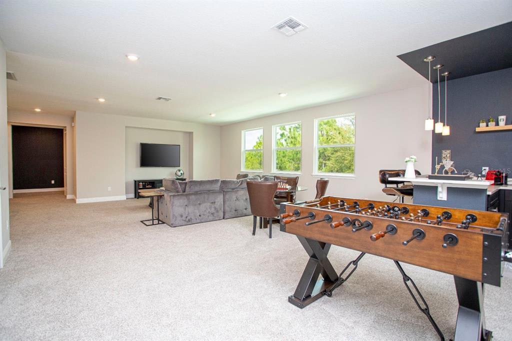 8252 Ludington Cir