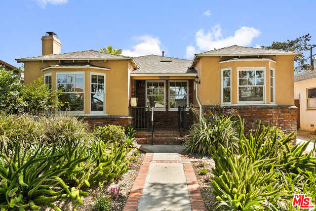 4020 Colonial Ave