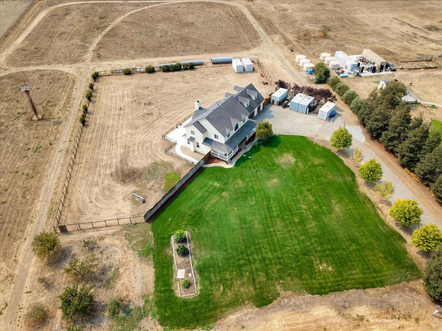 2760 Leavesley RD