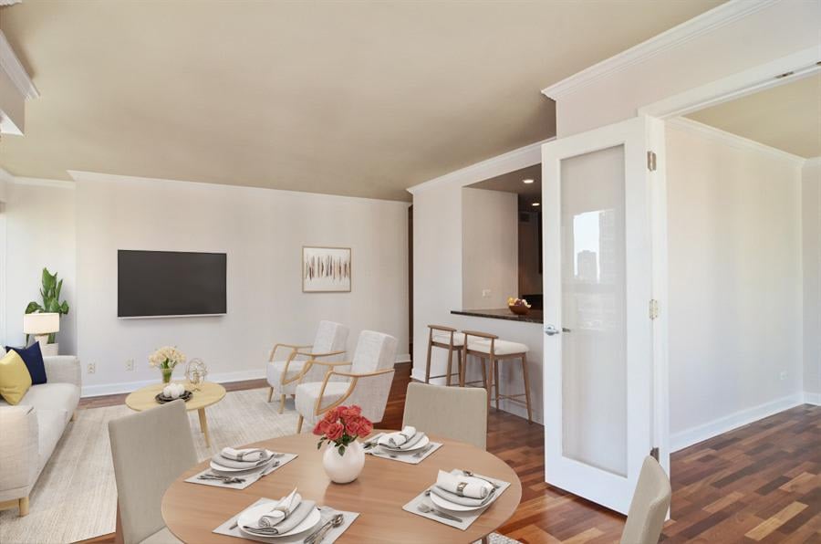 30 E Huron Unit 4609