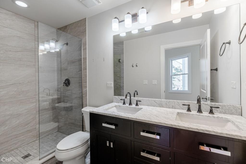 2048 W. Evergreen #2