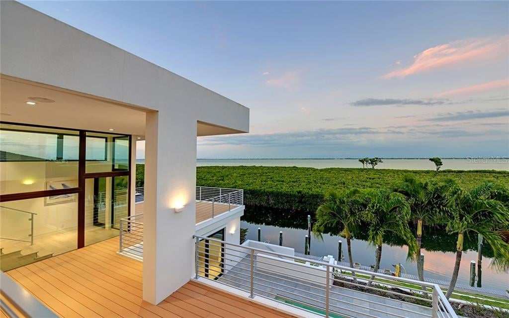 1580 Harbor Cay Lane