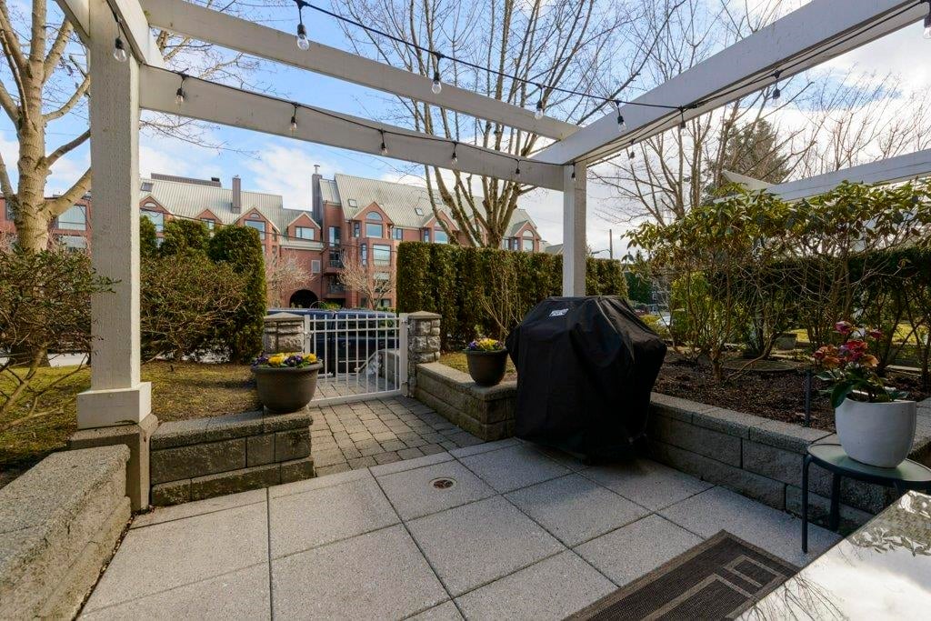 101-1375 View Cres