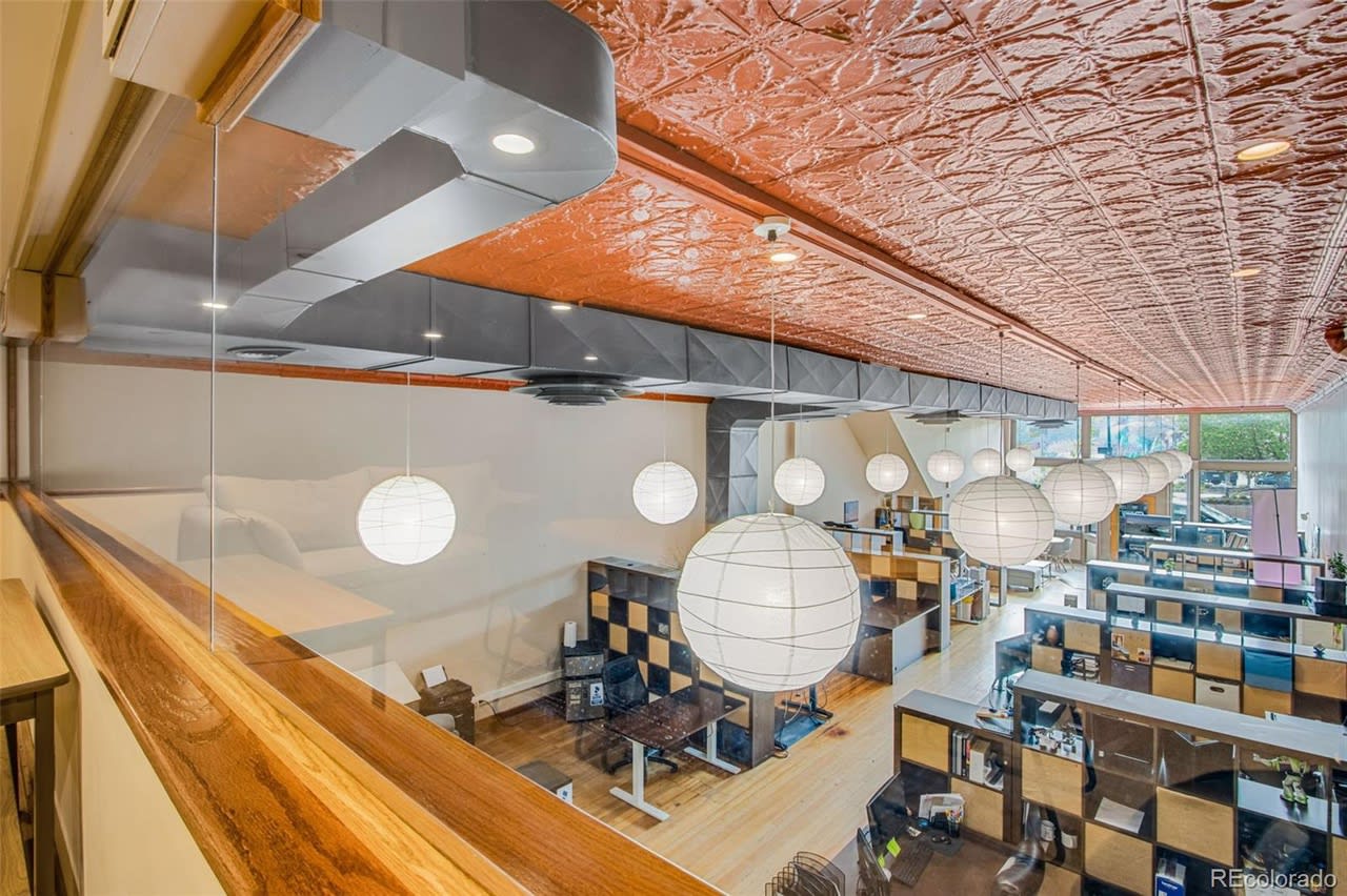 Prime Mixed Use Building: 922 8th Ave - $1.05M