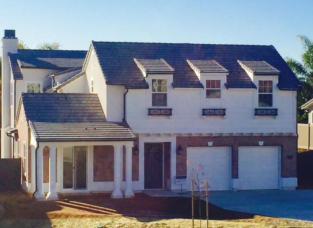 1627 New Crest Ct