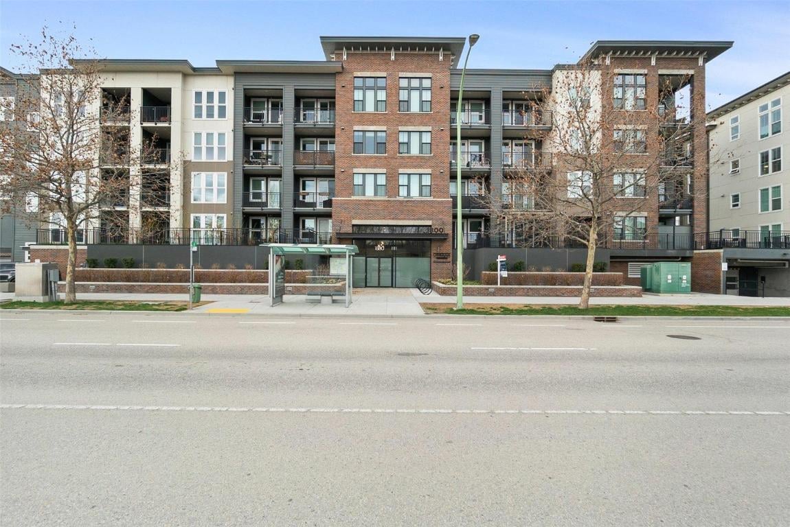 102-1800 Richter St
