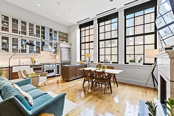 520 West 45th Street Unit: PH5D