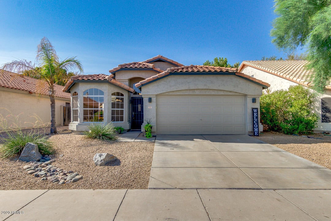 2305 E Williams Dr