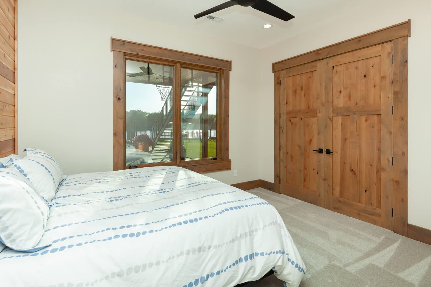 5065 Panorama Drive