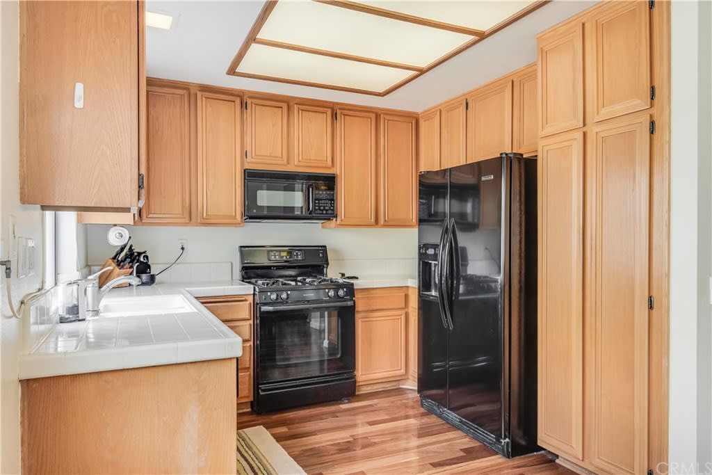 2595 Plaza Del Amo #419