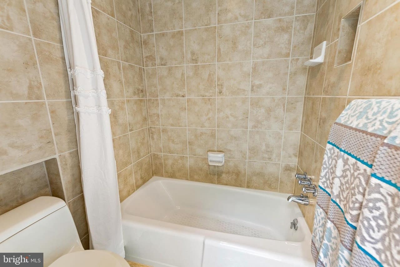 2128 Cathedral Ave NW - Buyer Represented