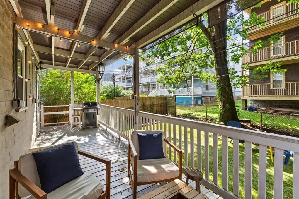 253 E Cottage #1
