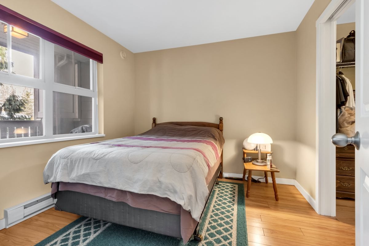 218-808 Sangster Pl