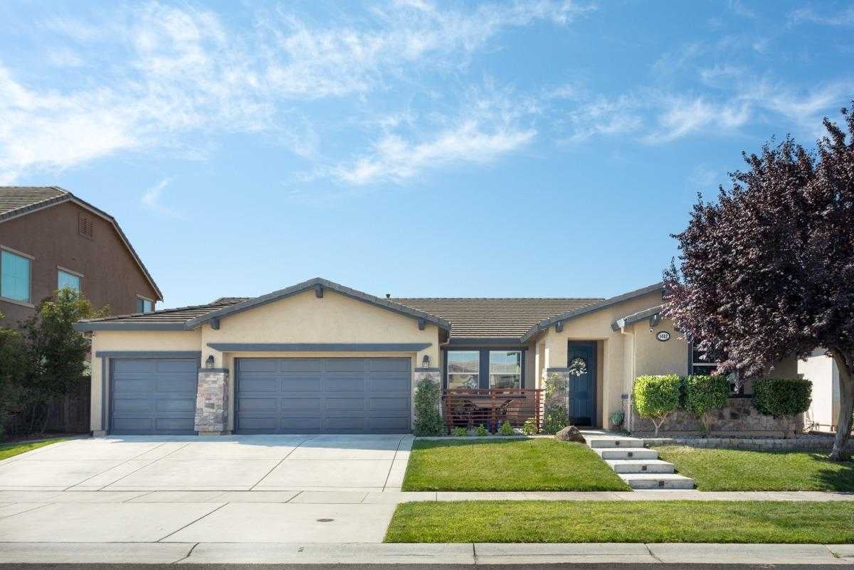 1462 English Way