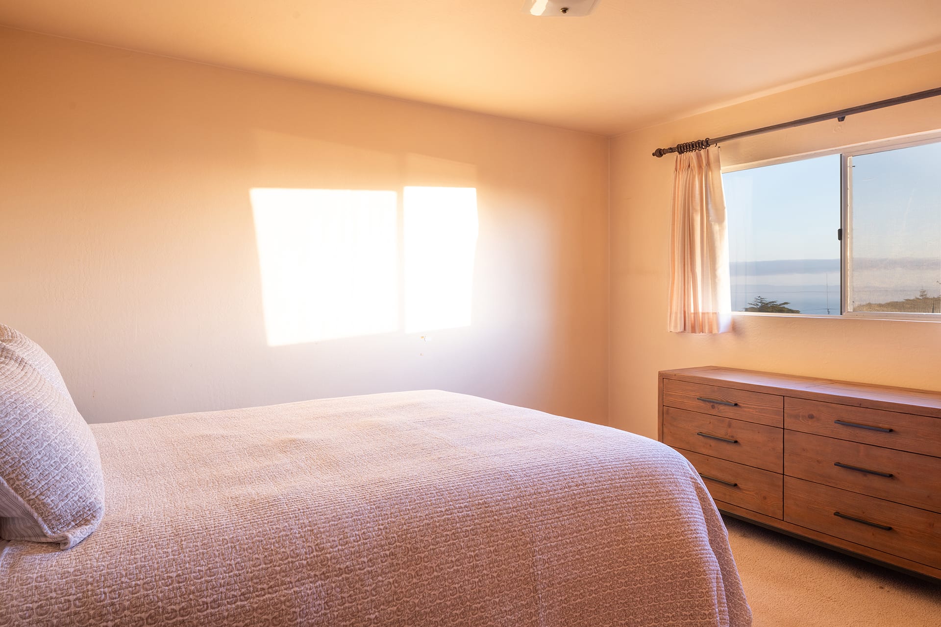 Monterey Haven with Ocean Views - 580 Filmore St