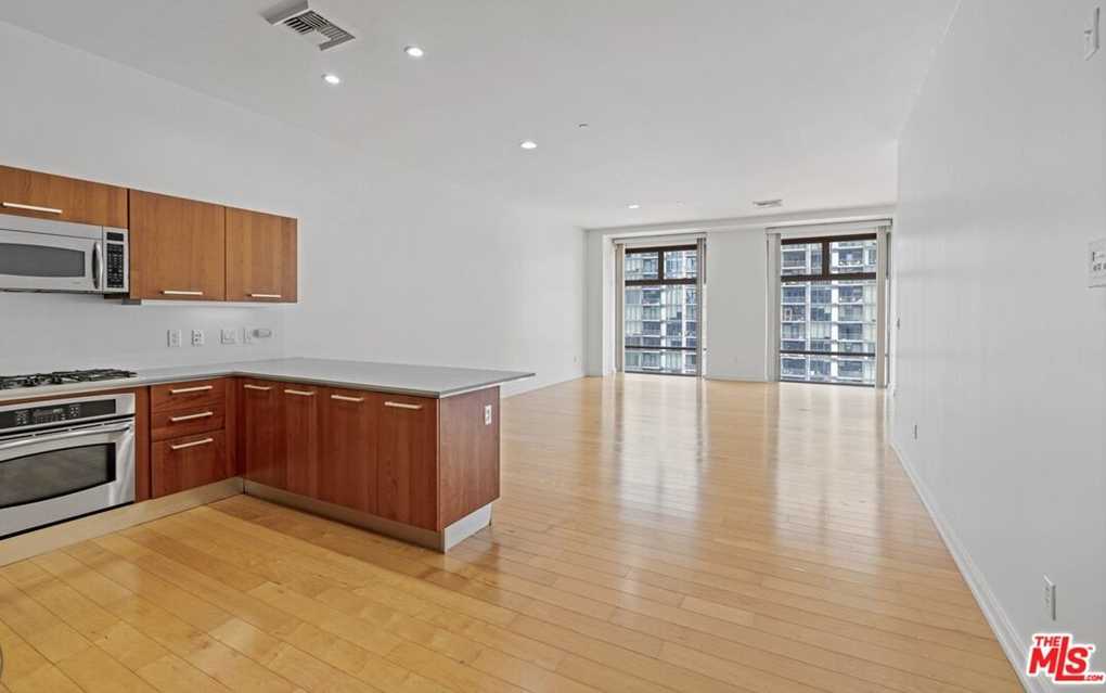 801 S GRAND Avenue Unit 1204