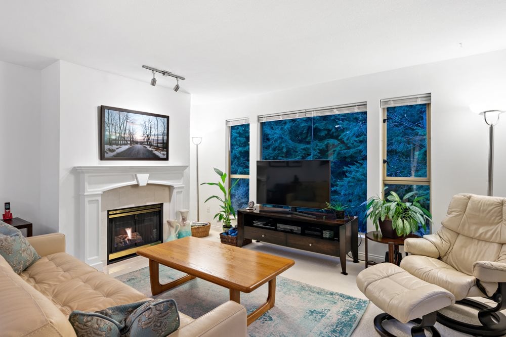 311-3658 Banff Ct