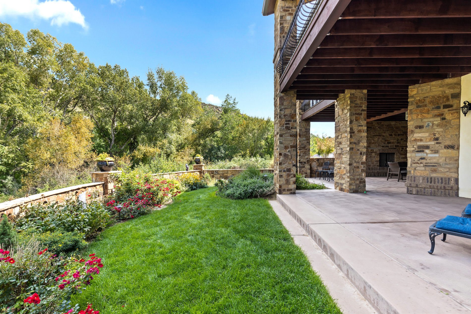 8342 Raphael Lane