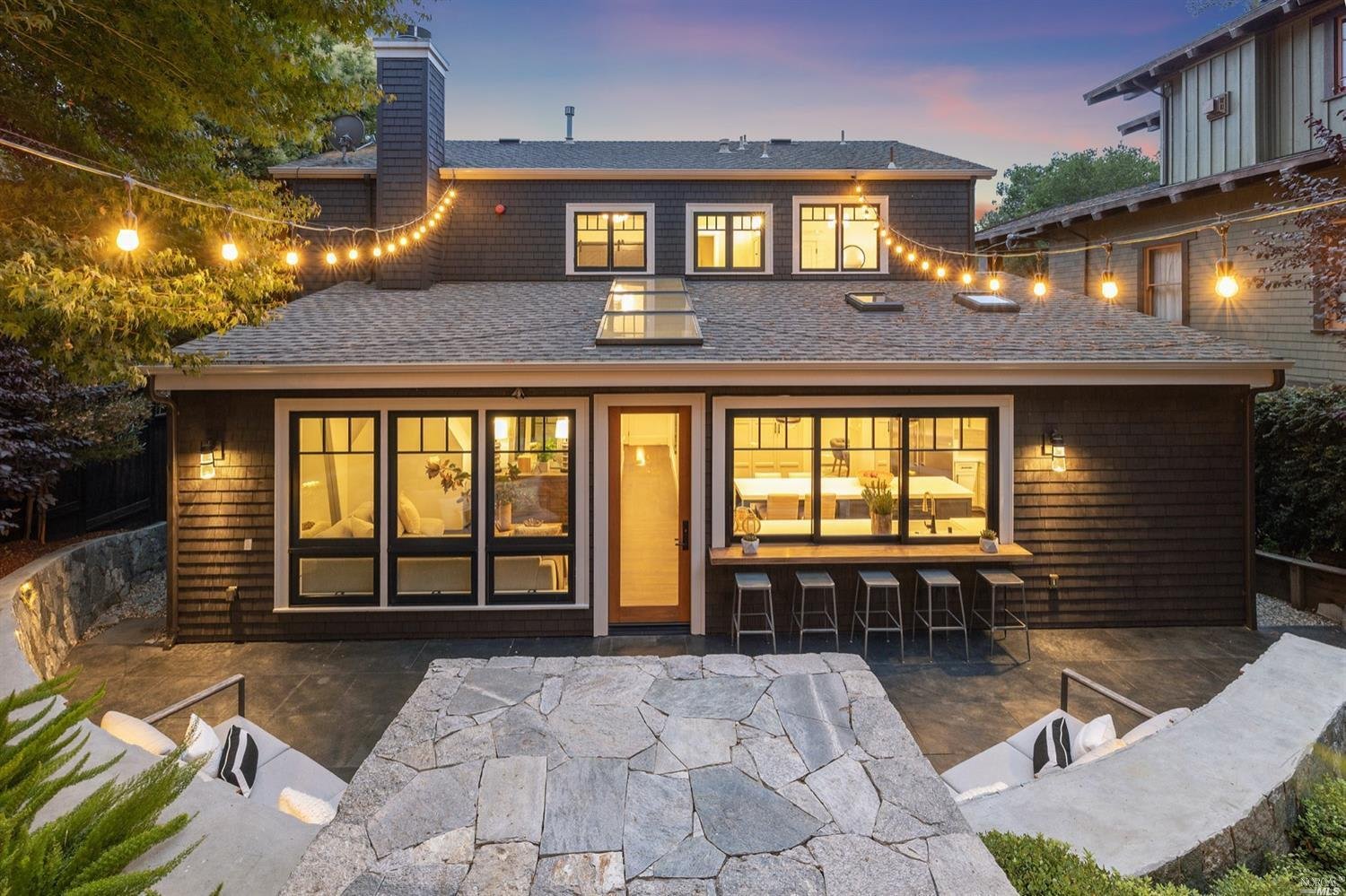 44 Bayview Avenue